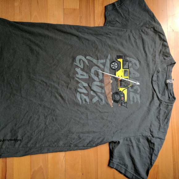 Graphic tee - Picture 2 of 3